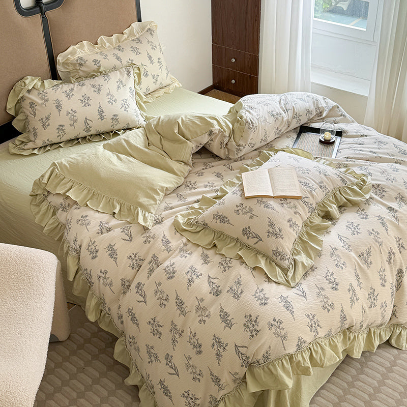 Exquisite Pastoral - Style Bedding Set Adorned with Fresh Small Floral Patterns (4 - Piece)