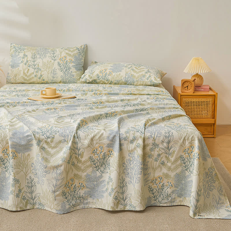 Exquisite Pure Cotton Coverlet with Elegant Floral Patterns for a Cozy Sleep