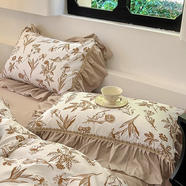 Elegant French Romantic Pleated Pillowcase for a Dreamy Sleep