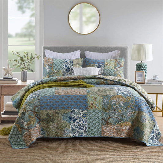 Enchanting Bohemian - Style Quilt Showcasing Intricate Floral Stitching, Complete with Matching Pillowcases