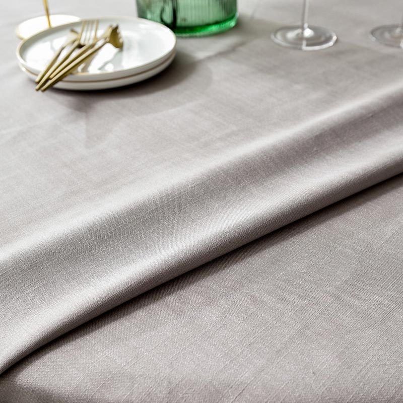 Festive Christmas Round Tablecloth - Washable & Elegant with Tassel Trim