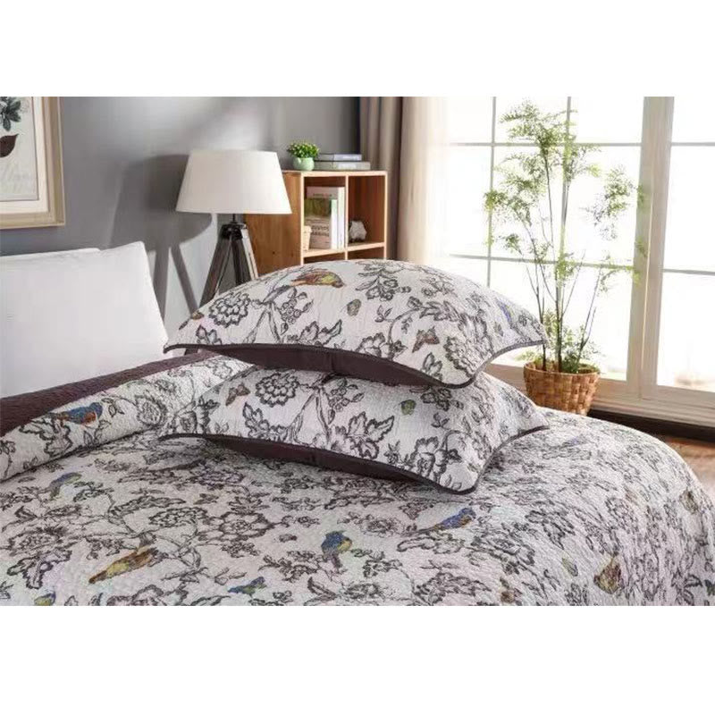 Exquisite Spring Flower & Bird Quilt with Pillowcase - Lightweight and Soft